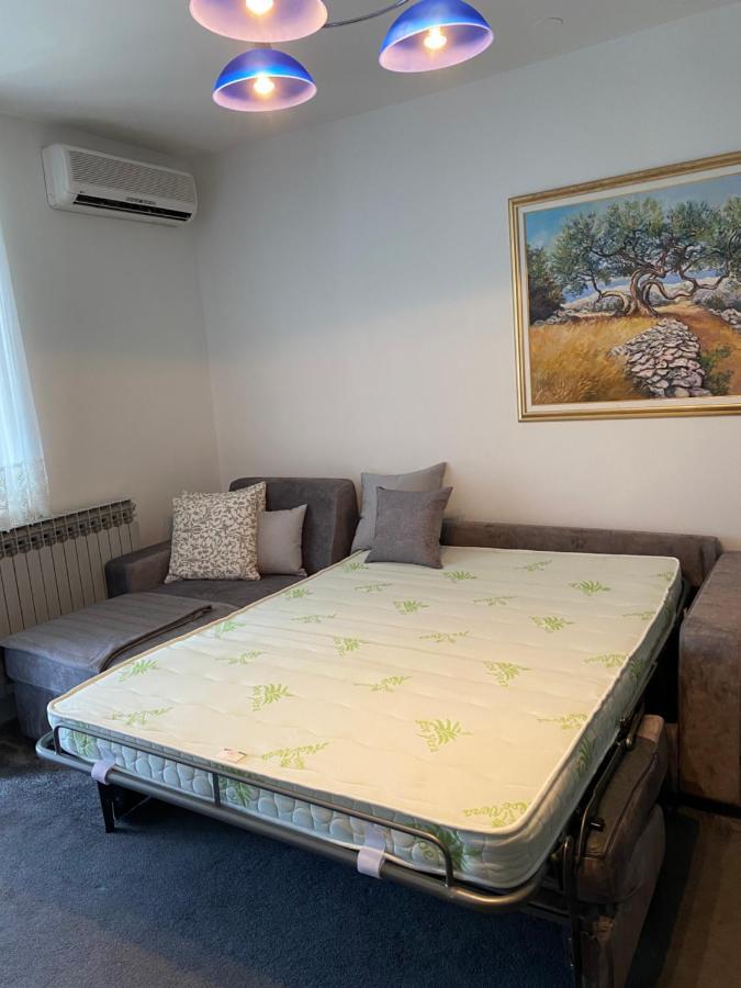Apartman Njivice Dış mekan fotoğraf